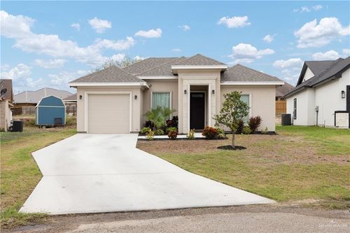 732 N Kika De La Garza Blvd, La Joya, TX, 78560 | Card Image