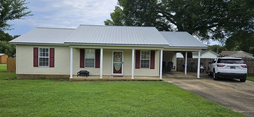 69 W Tracy St, Bells, TN, 38006 | Card Image