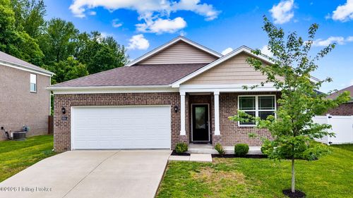 6904 Train Station Way, Louisville, KY, 40272-4681 | Card Image