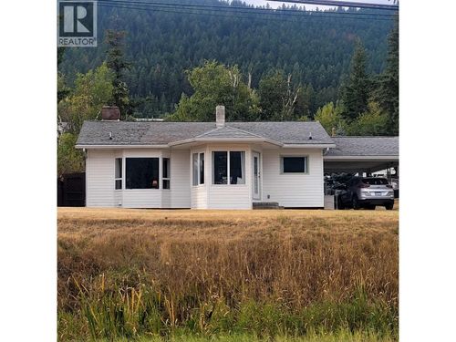1651 S Lakeside Dr, Williams Lake, BC, V2G3A8 | Card Image