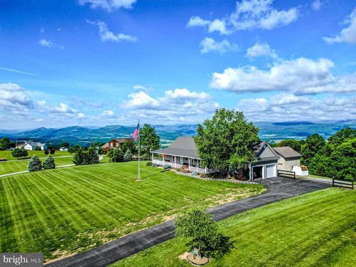 40 Brynner Dr, PETERSBURG, WV, 26847-9654 | Card Image