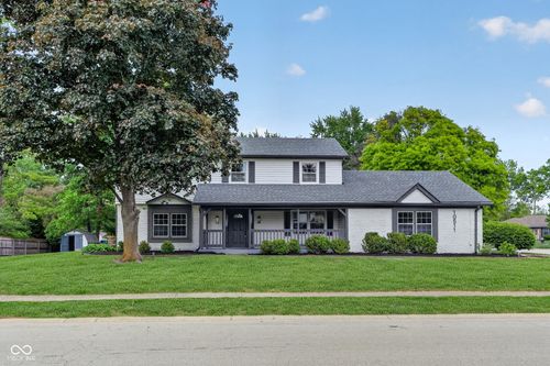 10511 E Lakeshore Dr, Carmel, IN, 46033-4130 | Card Image