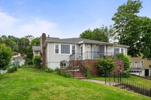 28 Elsie St, Everett, MA, 02149-5150 | Card Image