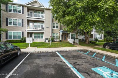 568 St Andrews Place, Condo with 2 bedrooms, 2 bathrooms and null parking in Manalapan NJ | Image 2