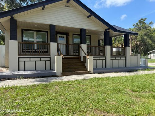 823 Madison St, PALATKA, FL, 32177-3342 | Card Image