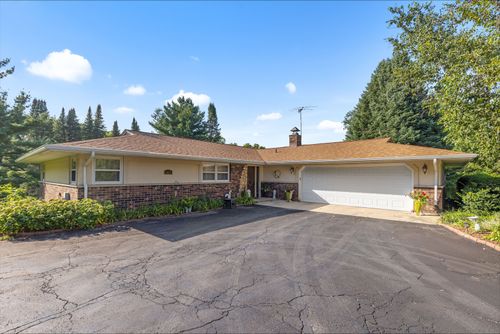 7475 Valentine Ln, Cherry Valley, IL, 61016-9603 | Card Image