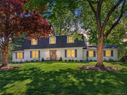 9 Woodthrush Drive, Clarkstown, NY, 10994 | Card Image