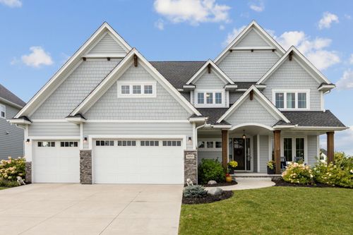 5155 Zircon Ln N, Plymouth, MN, 55446-3912 | Card Image