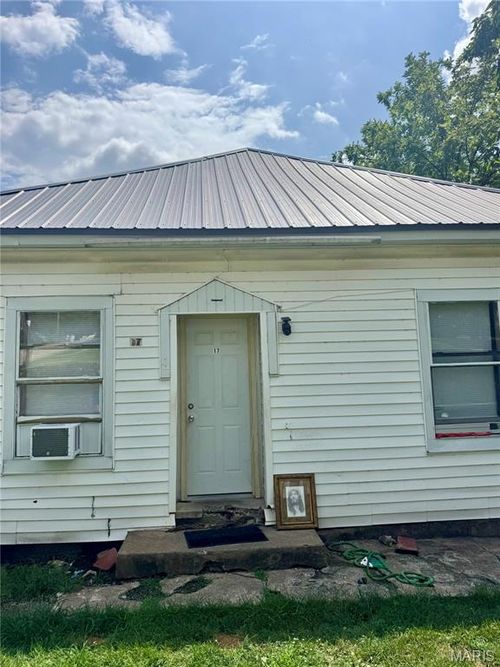 17 Vine St, Park Hills, MO, 63601-4521 | Card Image