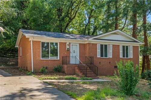 410 Parkwood Avenue, Winston-Salem, NC, 27105 | Card Image