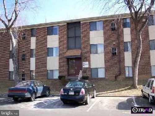 q-4-9921 Bustleton Ave, PHILADELPHIA, PA, 19115-1520 | Card Image