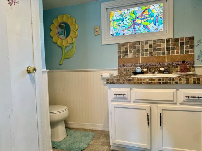 37 Town Beach Rd, House other with 2 bedrooms, 1 bathrooms and null parking in Winchester NH | Image 11