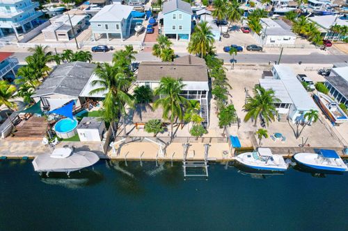 239-239 Lower Matecumbe Rd, Key Largo, FL, 33037-3054 | Card Image