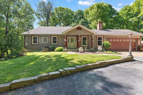 3500 Carrico Manor Ln, Florissant, MO, 63034-1129 | Card Image