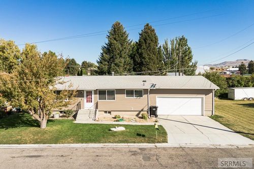 275 Ashland Dr, Soda Springs, ID, 83276-1232 | Card Image