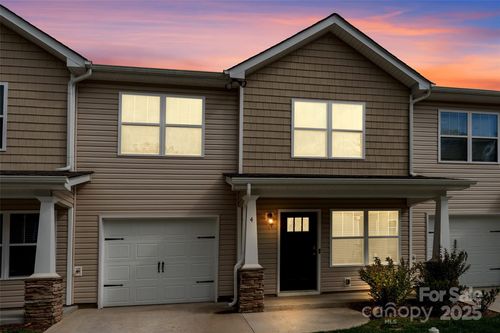 4 Chambers Garden Dr, Arden, NC, 28704-1290 | Card Image