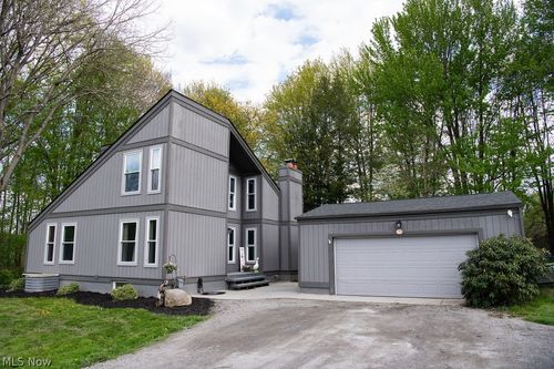 4805 Mcconnell East Rd, Southington, OH, 44470-9584 | Card Image