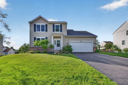 635 Gallant Dr, Minooka, IL, 60447-8833 | Card Image