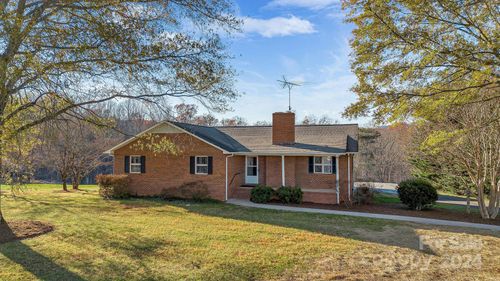 2468 Zephyr Mountain Park Road, State Road, NC, 28676 | Card Image