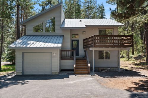 55681 Wagon Master Way, Bend, OR, 97707-2229 | Card Image