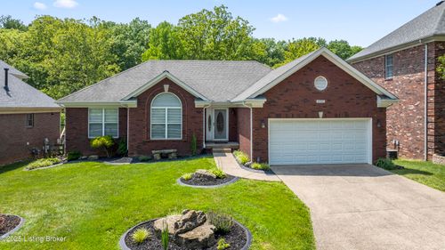 4702 Chenoweth Run Rd, Louisville, KY, 40299-4338 | Card Image