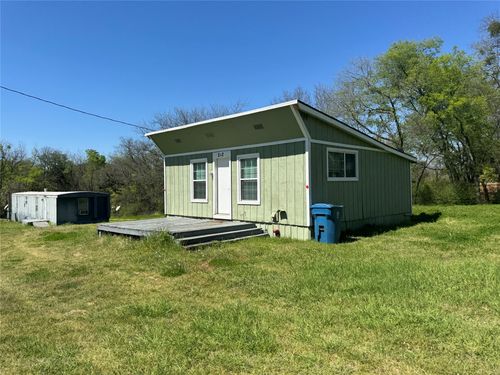 202 W Tarrant St, Cumby, TX, 75433-2002 | Card Image