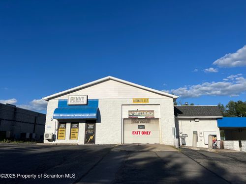 30 Sturges Rd, Peckville, PA, 18452-1300 | Card Image