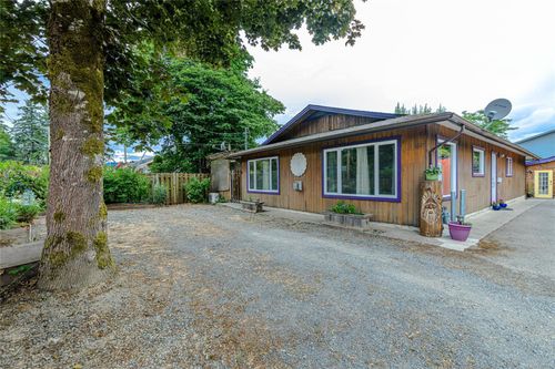 3221 Gibbins Rd, Duncan, BC, V9L1G7 | Card Image