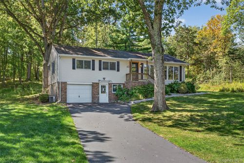 65 Hawxhurst Rd, Monroe, NY, 10950-5611 | Card Image