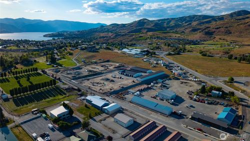 c4-73 E Shop Ave, Chelan, WA, 98816-9709 | Card Image