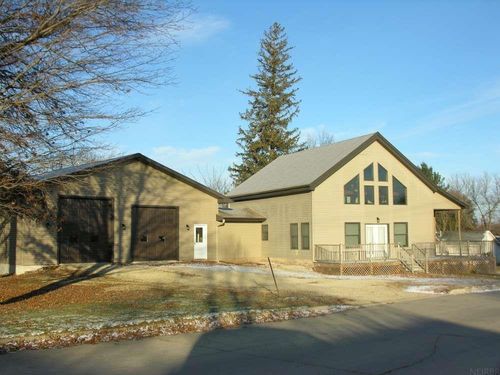 301 W Main St, Riceville, IA, 50466-7705 | Card Image