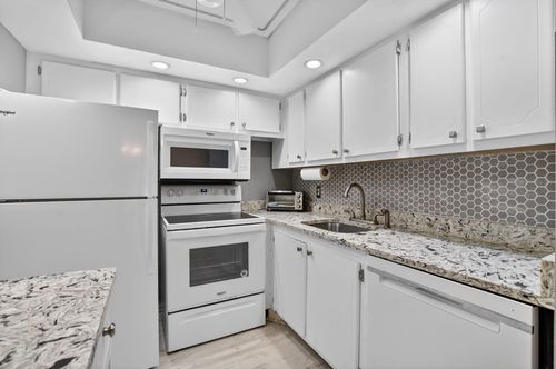 4038 Durham B, Deerfield Beach, FL, 33442 | Card Image