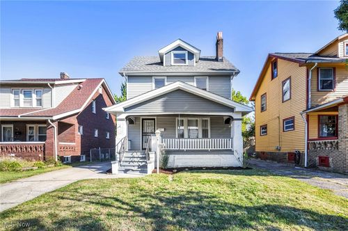 13315 Thornhurst Ave, Garfield Heights, OH, 44105-6846 | Card Image