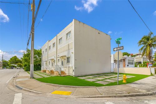 642 Sw 10th Ave, Miami, FL, 33130-3110 | Card Image