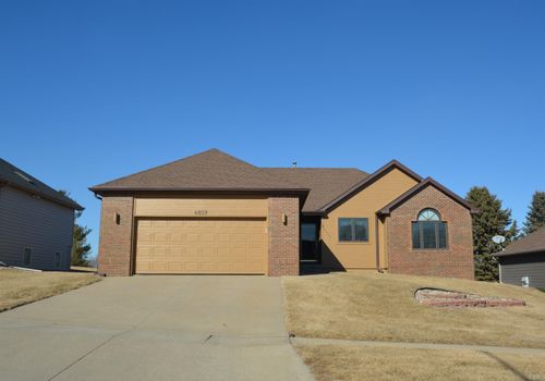4809 Bradford Ln, Sioux City, IA, 51106 | Card Image