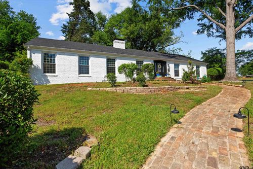 3000 Jan Ave, Tyler, TX, 75701-8011 | Card Image