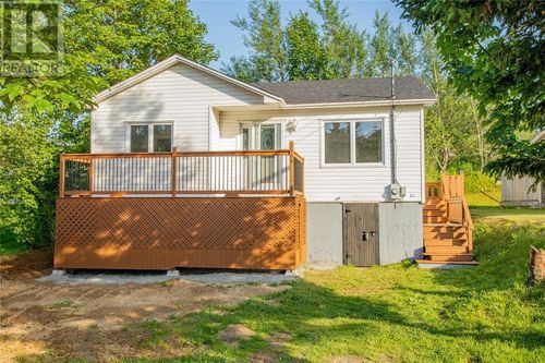 26 Newtown Rd, Upper Island Cove, NL, A0A4E0 | Card Image