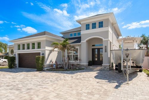 182 E Canal Dr, PALM HARBOR, FL, 34684-1201 | Card Image