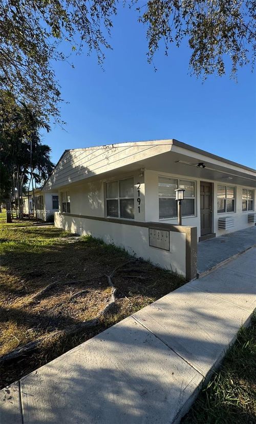 1-2191 Ne 167th St, North Miami Beach, FL, 33162-3347 | Card Image