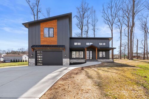 109 Scott Meadows Dr, Asheville, NC, 28801 | Card Image