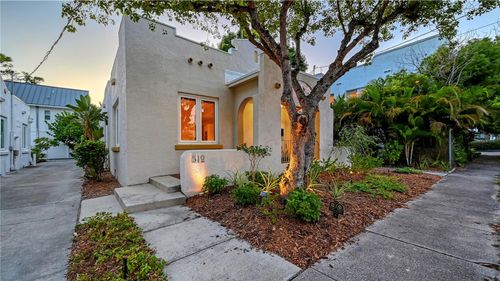 512 Madison Ct, Sarasota, FL, 34236-7120 | Card Image