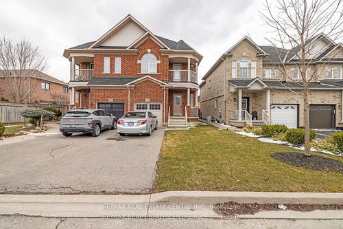 108 Ozner Cres, Woodbridge, ON, L4H0E1 | Card Image