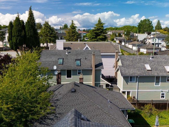 Aerial view of residential area | Image 39