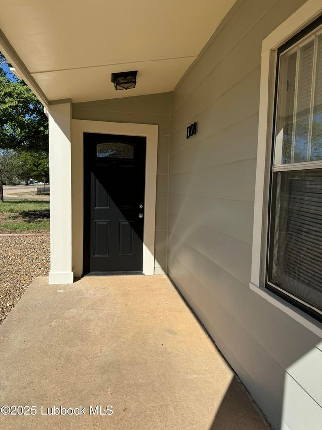 Front porch | Image 4