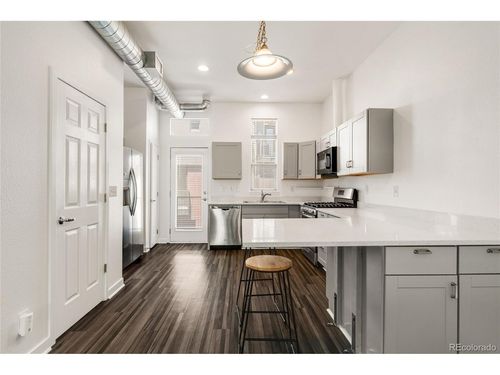 7709 E 28th Pl, Denver, CO, 80238-3007 | Card Image
