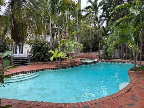 1900 S Miami Ave, Miami, FL, 33129 | Card Image