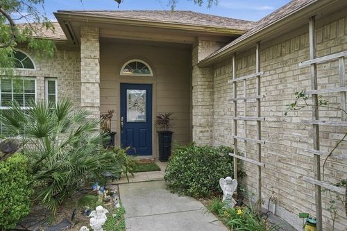 107 Georgian Oaks, Rockport, TX, 78382 | Card Image