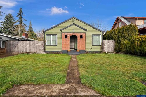 605 Hickory St Ne, Salem, OR, 97301 | Card Image