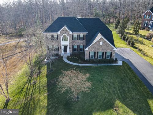 8835 Chrisanthe Ct, Fairfax Station, VA, 22039-2834 | Card Image