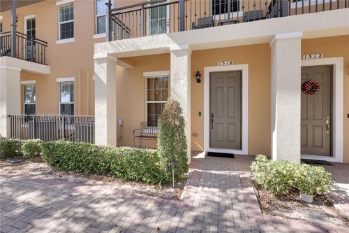 1516 Sw 147th Ave, Pembroke Pines, FL, 33027-6178 | Card Image